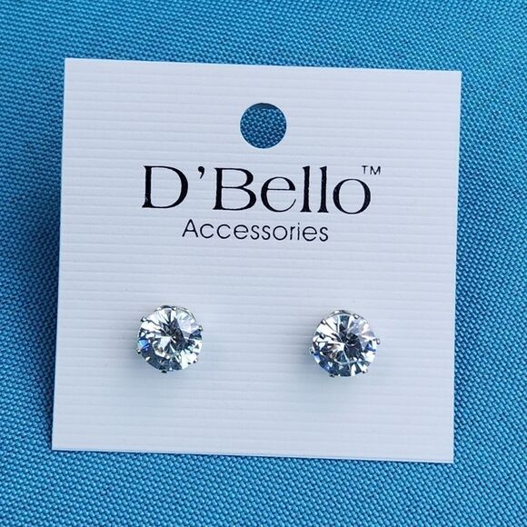 💜NWT D'Bello Faux Diamond Post Earrings - Picture 1 of 10